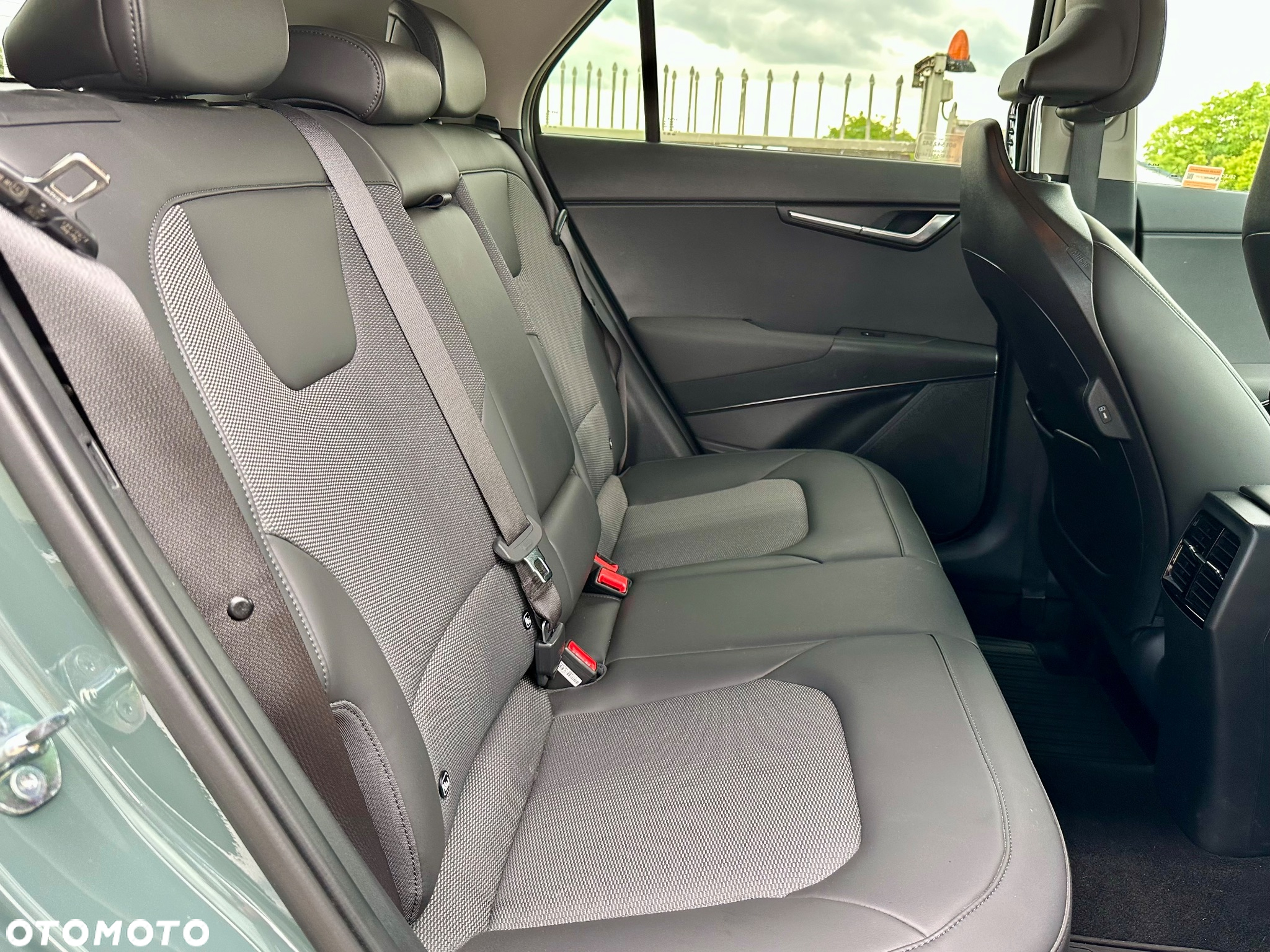 Kia Niro 1.6 GDI Hybrid Business Line - 8