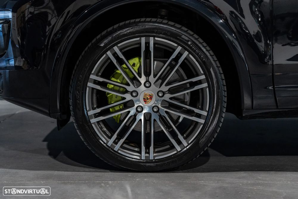 Porsche Cayenne S E-Hybrid - 31