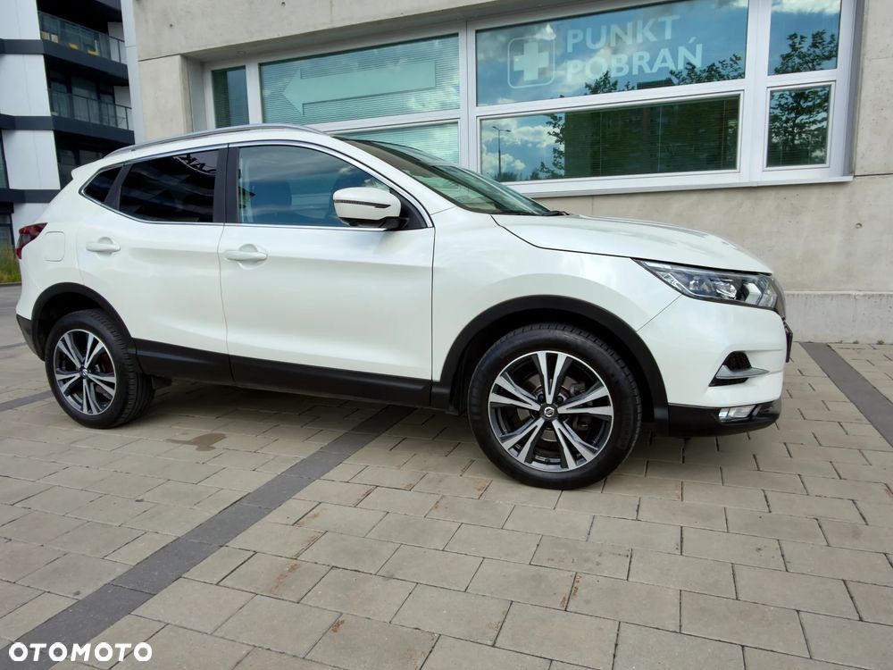 Nissan Qashqai 1.3 DIG-T N-Connecta - 4