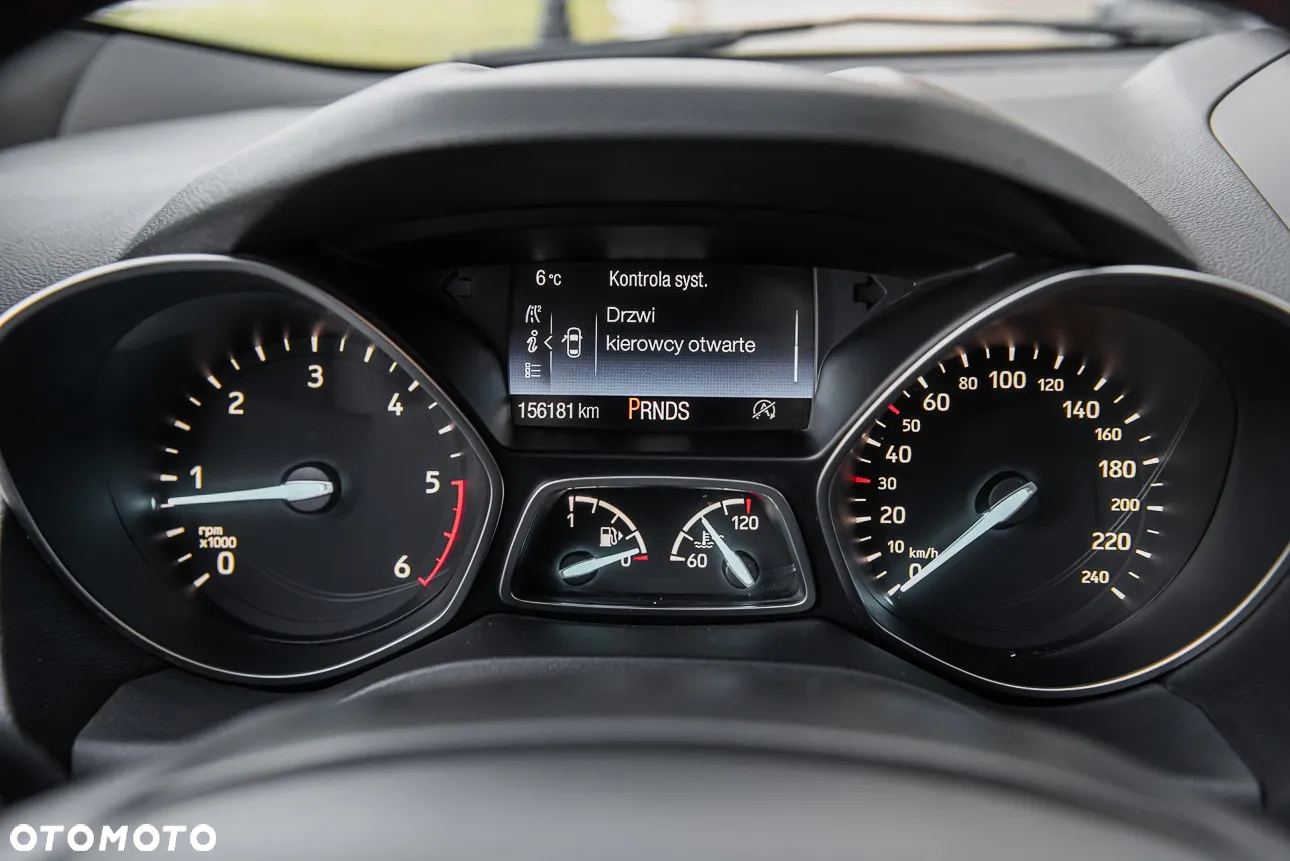 Ford Kuga 2.0 TDCi AWD ST-Line - 24