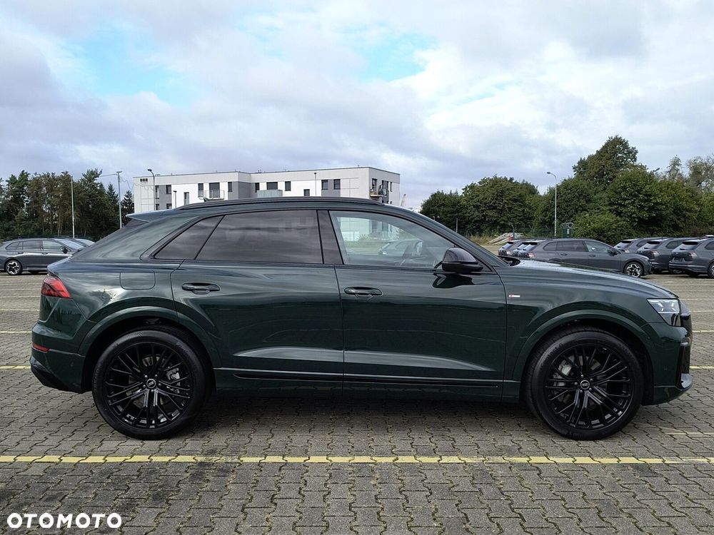 Audi Q8 - 8