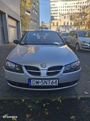 Nissan Almera