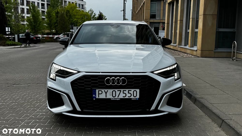 Audi A3 Limousine 35 TFSI S tronic S line - 1