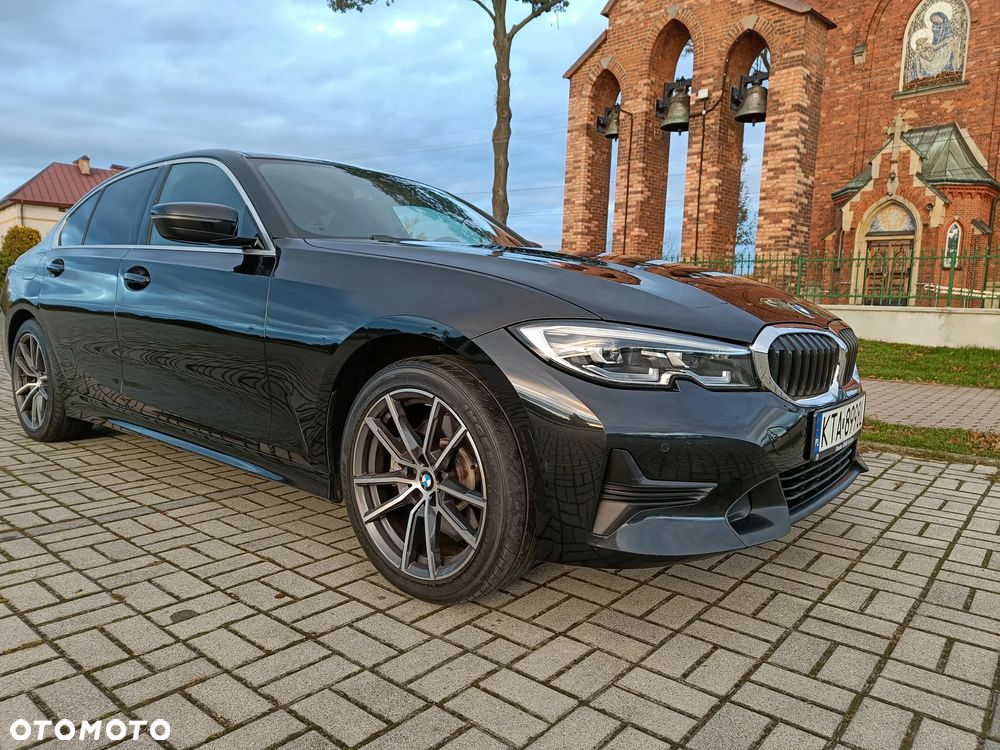 BMW Seria 3 330i xDrive Sport Line - 10