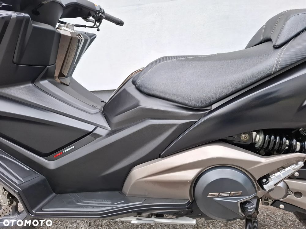 Kymco AK 550 - 27