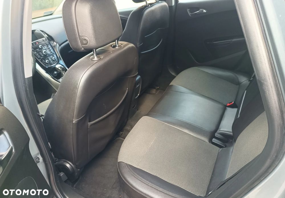 Opel Astra 1.4 T Cosmo S&S EU6 - 13