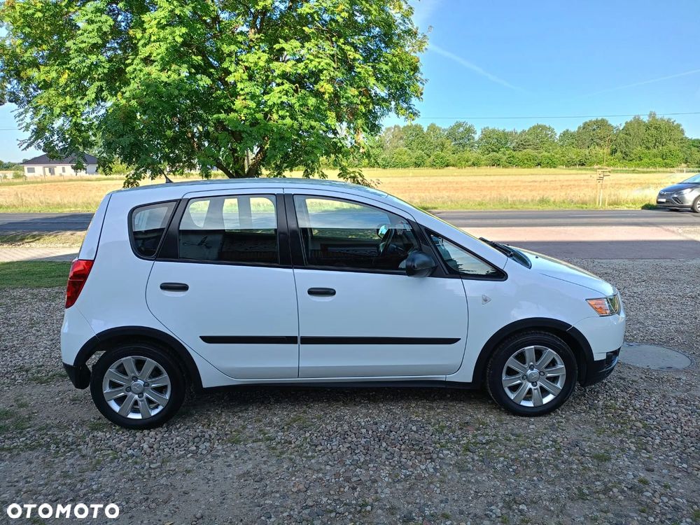 Mitsubishi Colt - 8