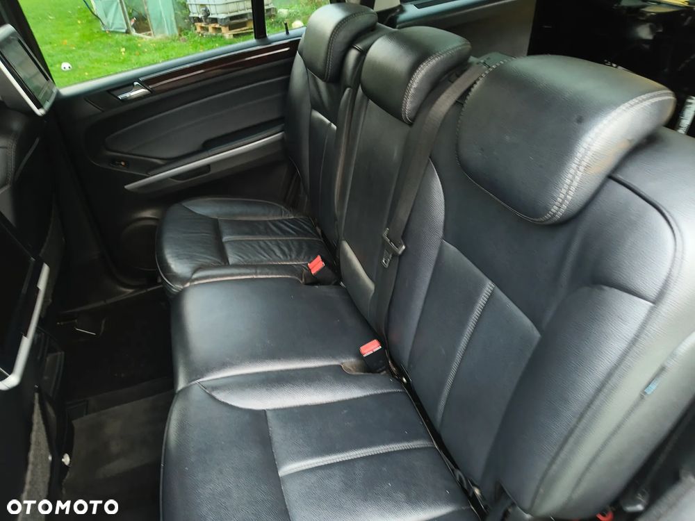 Mercedes-Benz GL 450 - 16