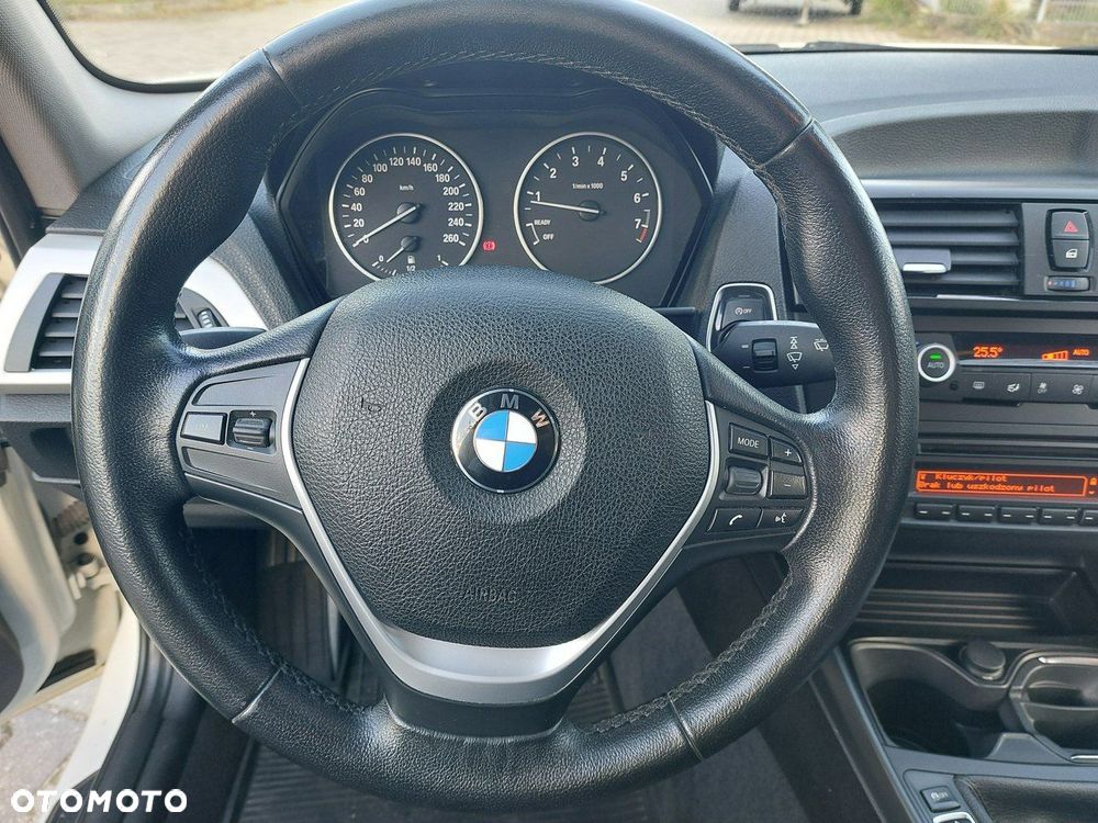 BMW Seria 1 114i - 9