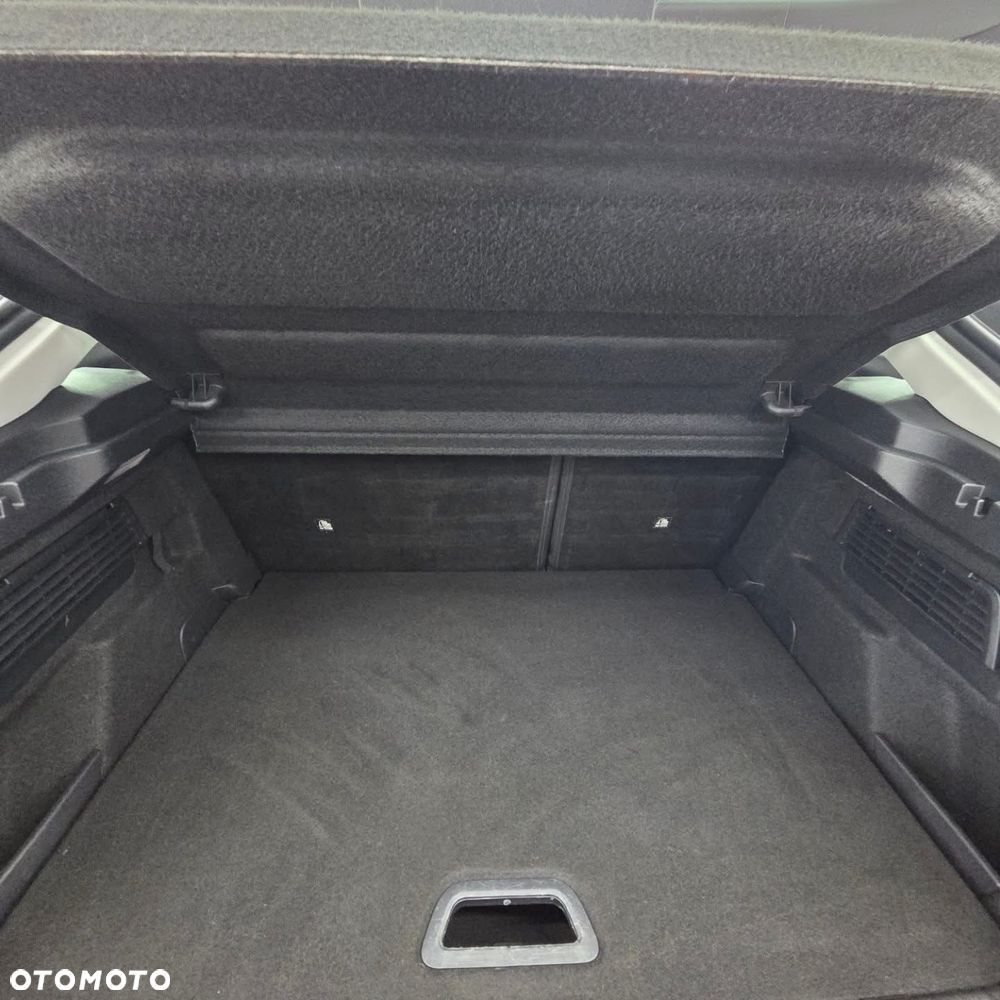 Citroën C4 BlueHDi 130 Stop&Start EAT8 SHINE - 27