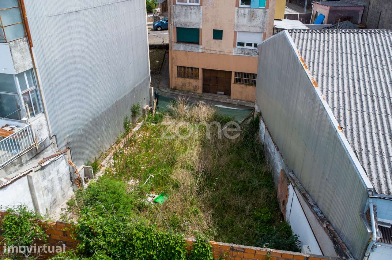Terreno com licença para construção, junto ao Parque Oriental do Po... - Grande imagem: 4/29