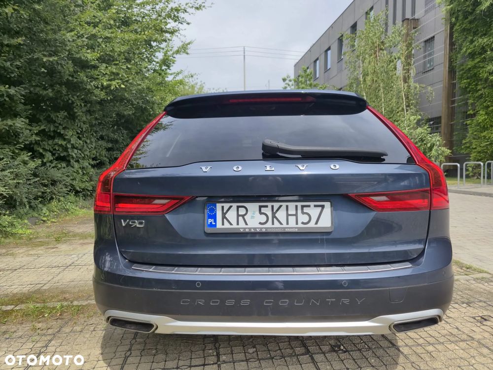 Volvo V90 Cross Country - 6