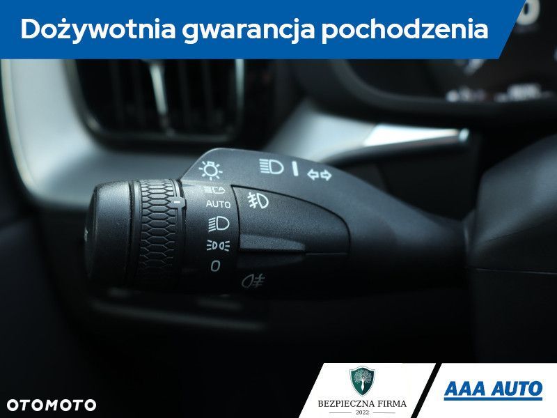 Volvo XC 60 - 21