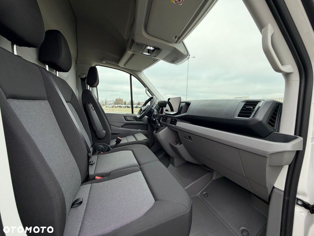 Volkswagen Crafter 35 2.0 TDI L3H3 3640 177 KM - 24