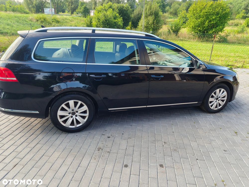 Volkswagen Passat 2.0 Blue TDI SCR Comfortline - 19