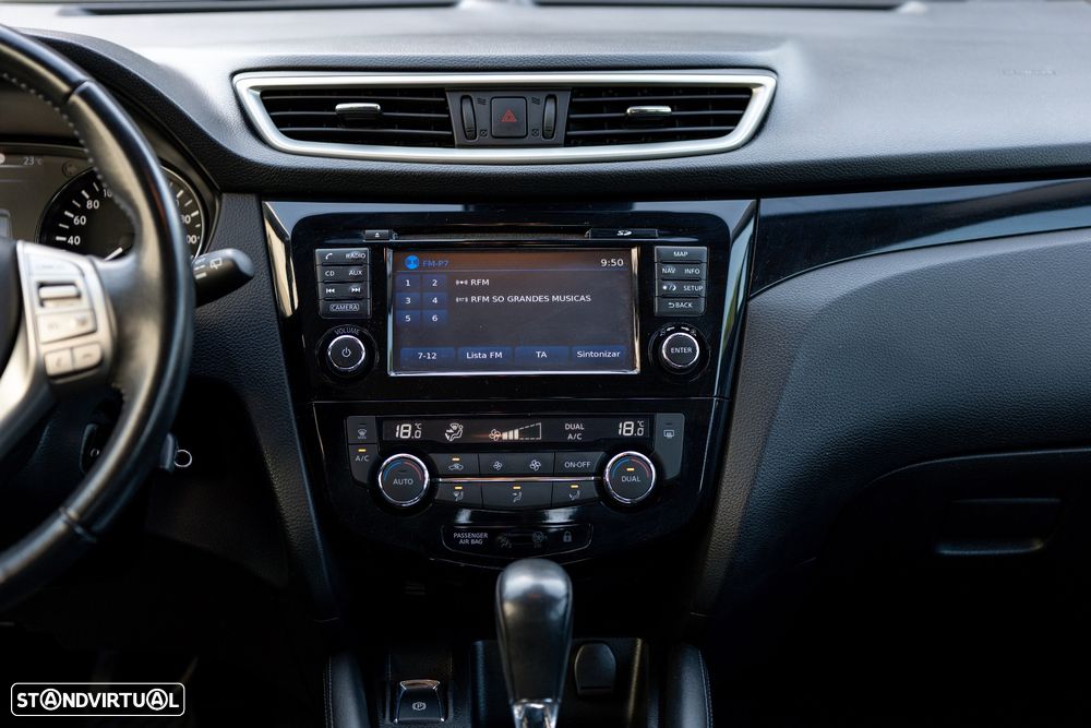 Nissan Qashqai 1.6 dCi Xtronic TEKNA - 13