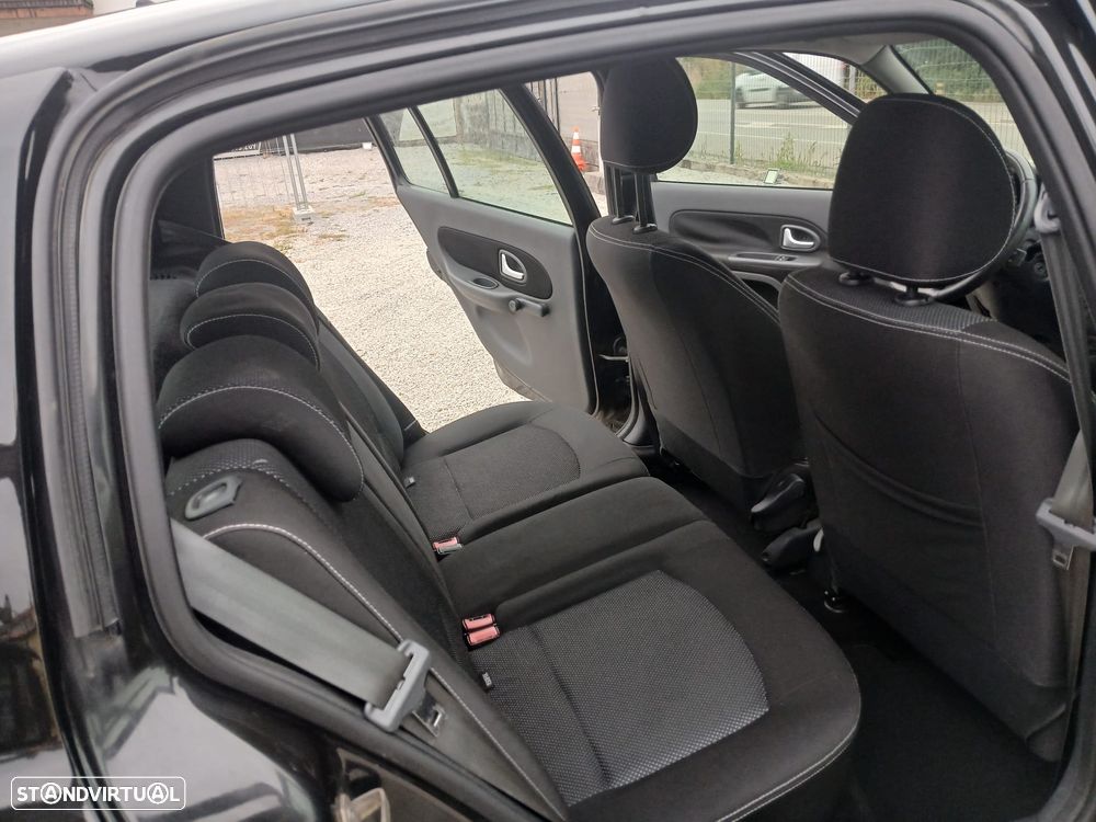 Renault Clio 1.2 16V Dynamique S - 3