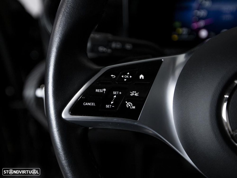 Mercedes-Benz A 250 e - 16