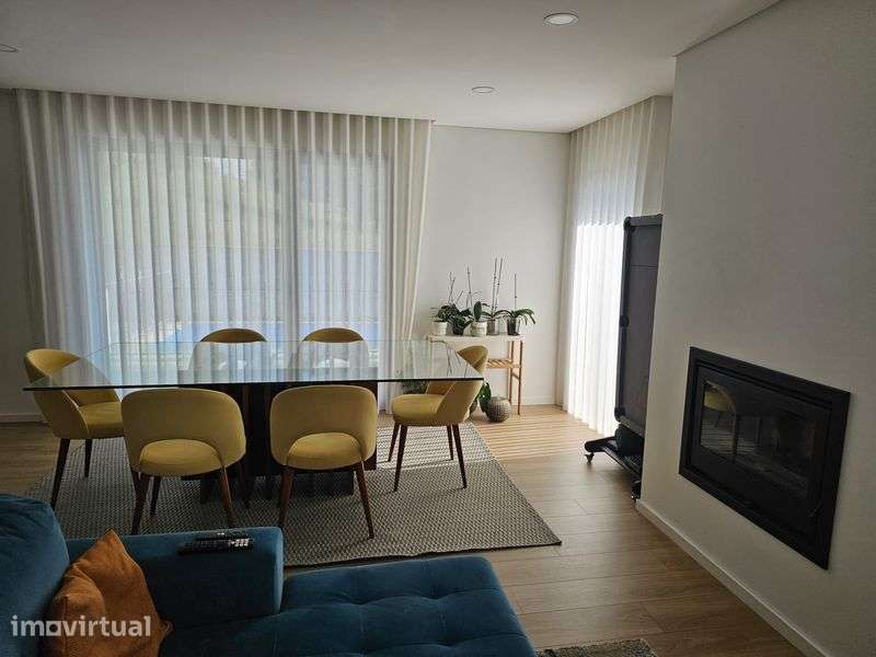 Moradia T3+1 com jardim e piscina - Grande imagem: 4/12