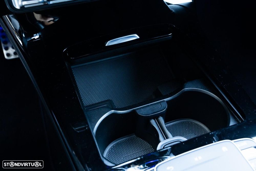 Mercedes-Benz CLA 180 d Shooting Brake AMG Line Aut. - 22