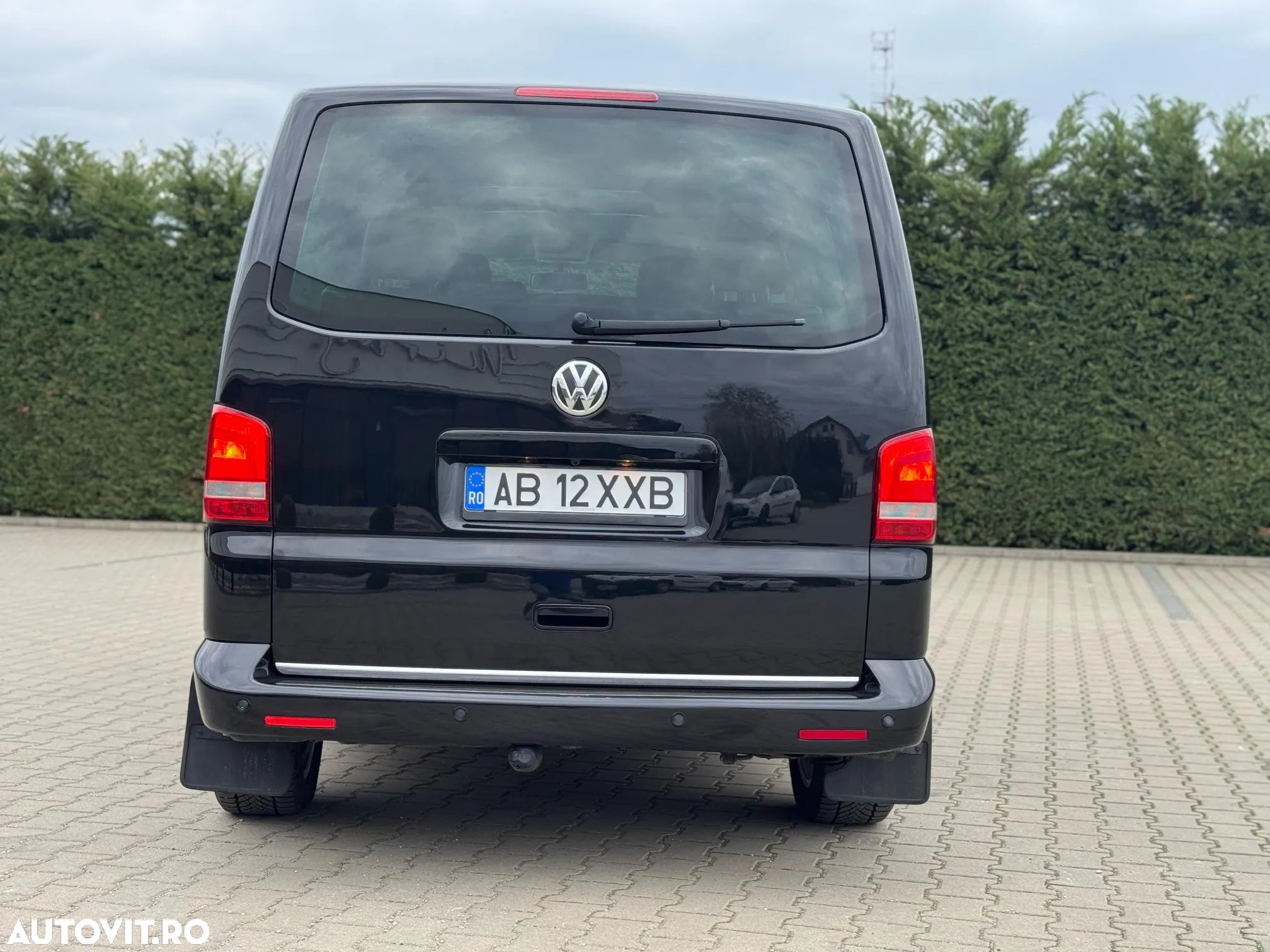 Volkswagen Multivan - 11