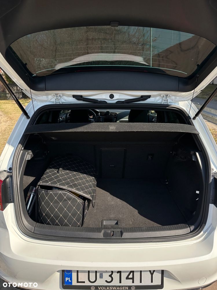 Volkswagen Golf - 4