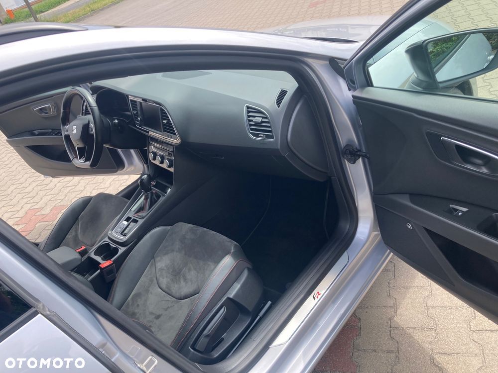 Seat Leon Sportstourer 2.0 TDI DPF DSG FR Black Matt Edition - 26