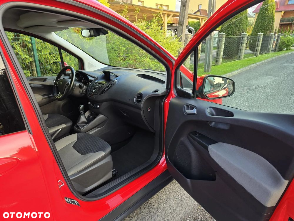 Ford Tourneo Courier 1.0 EcoBoost Titanium - 30