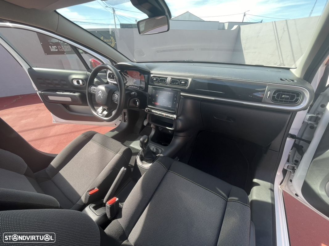 Citroën C3 1.2 PureTech Shine - 18