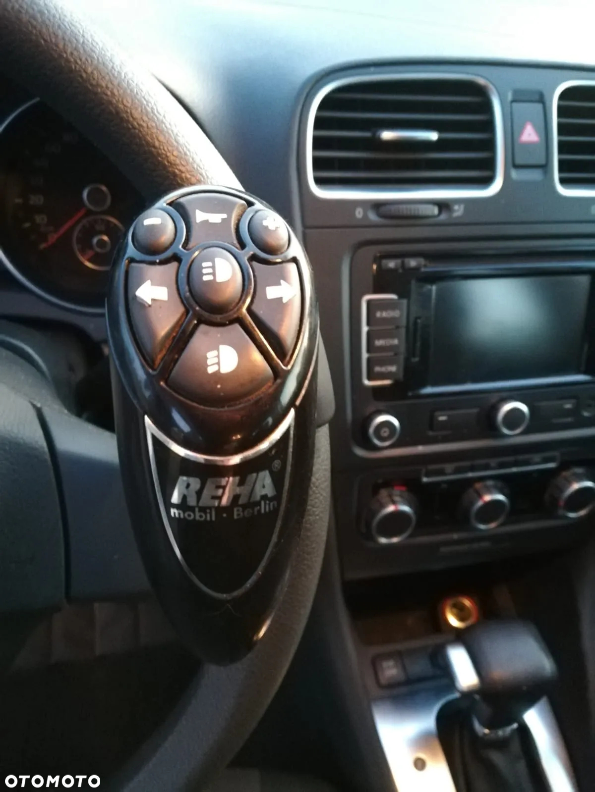 Volkswagen Golf VI 1.6 Trendline DSG - 10