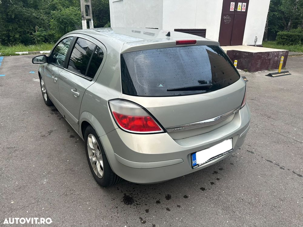 Opel Astra 1.7 CDI Cosmo - 8