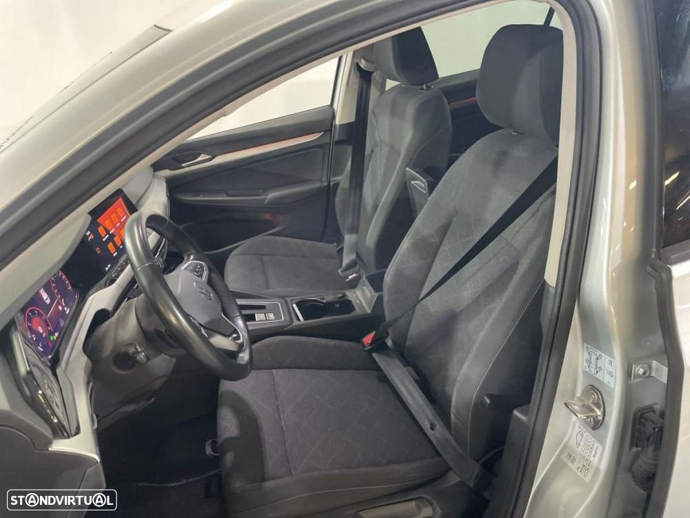 VW Golf Variant 2.0 TDi Life DSG - 7