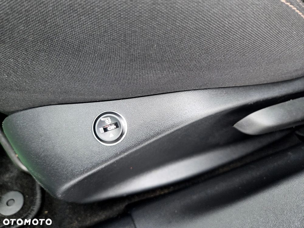 Peugeot 2008 PureTech 82 Access - 13