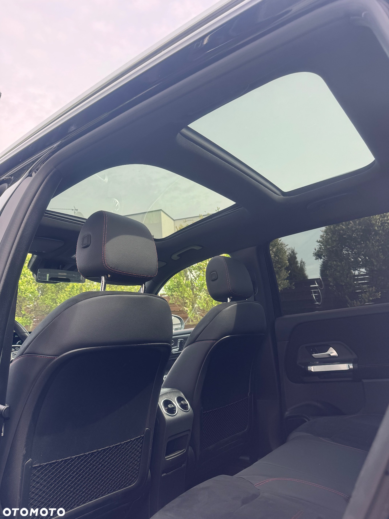 Mercedes-Benz GLB 250 4-Matic AMG Line 8G-DCT - 22