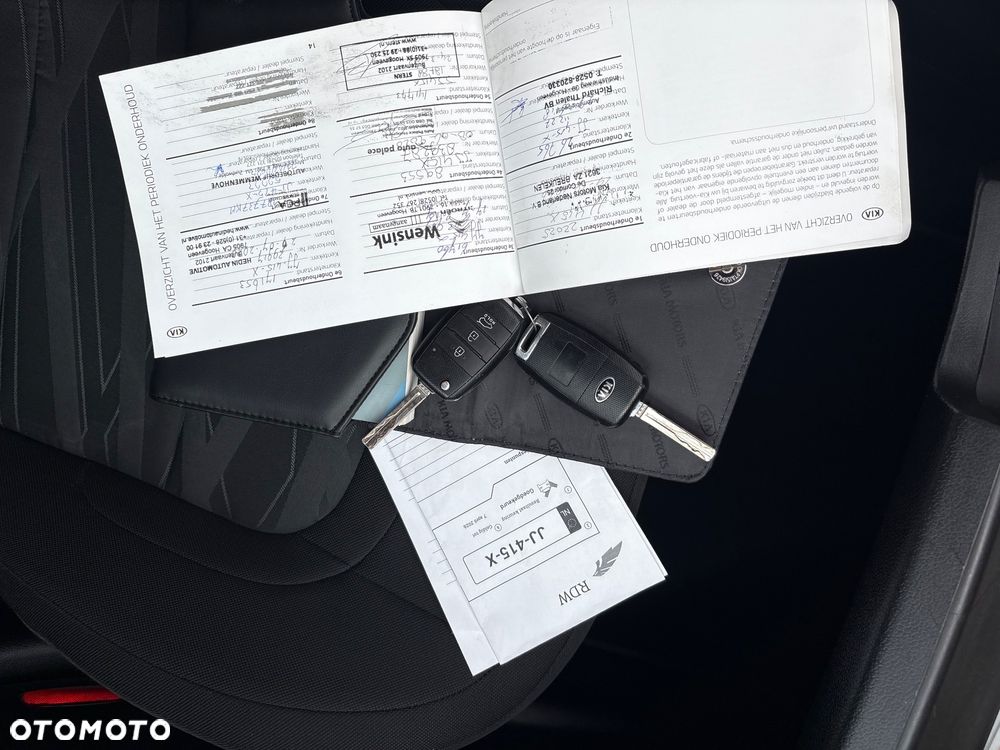 Kia Ceed - 27