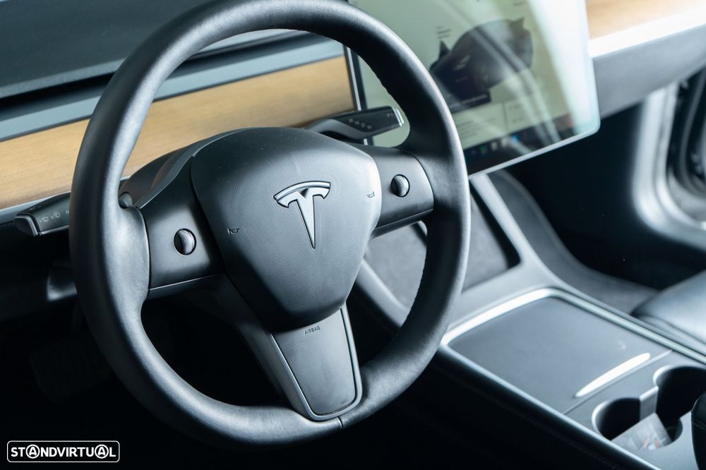Tesla Model 3 Long Range Tração Traseira - 16