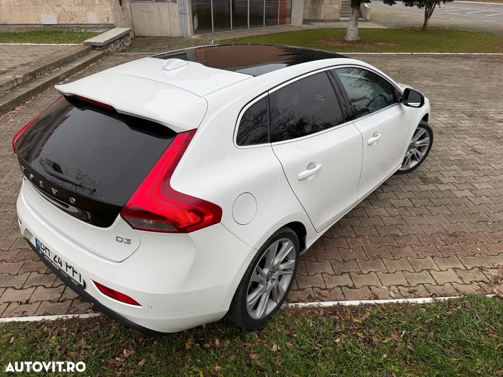 Volvo V40 D3 Momentum - 11