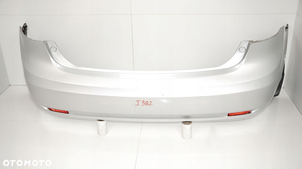 ZDERZAK TYŁ TYLNY TOYOTA AVENSIS T27 09-11R SEDAN 1F7 - 1