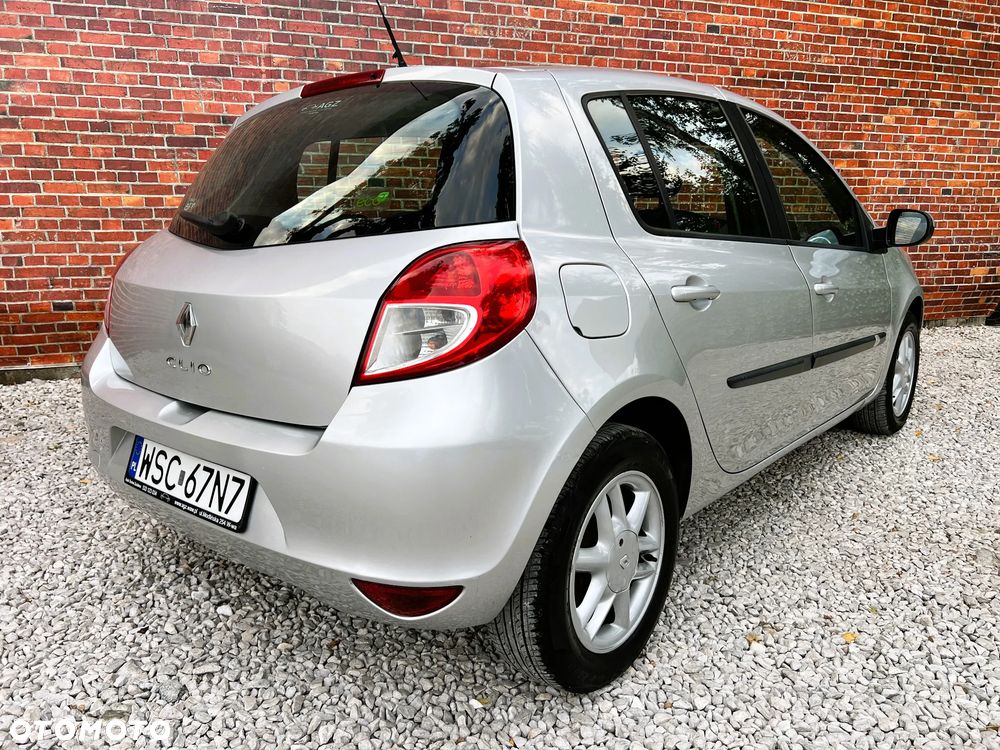 Renault Clio - 5