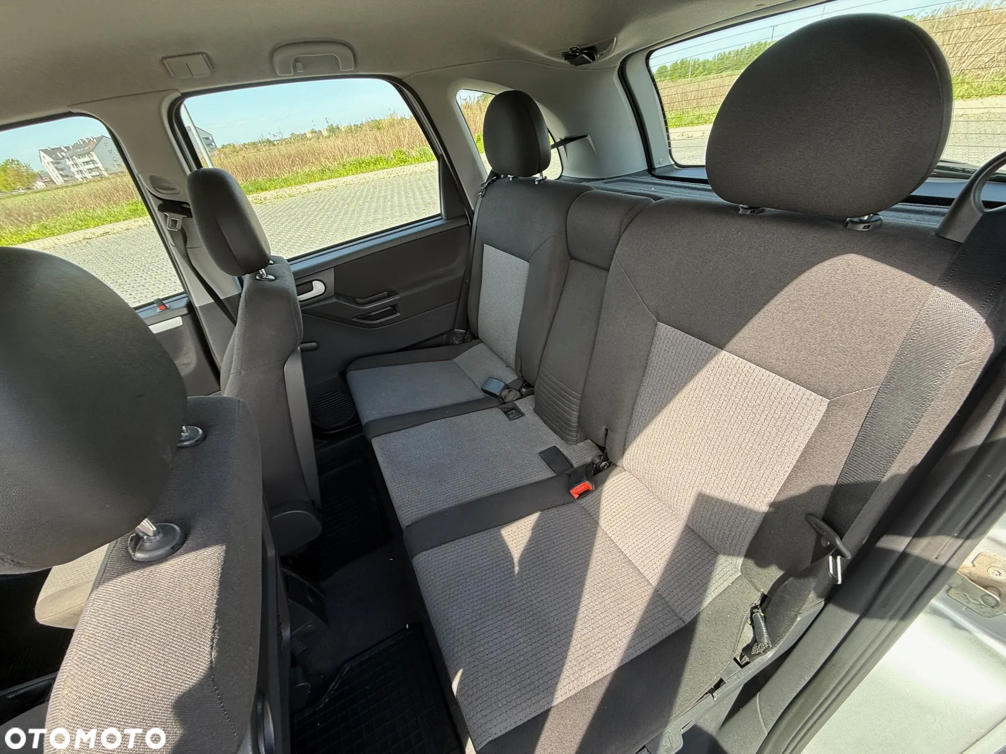 Opel Meriva 1.4 - 13