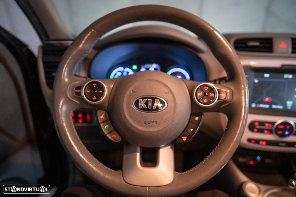 Kia e-Soul EV Play - 12