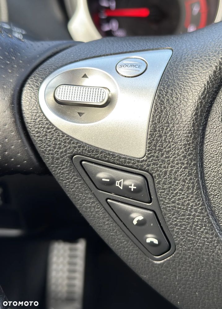 Nissan Juke 1.6 DIG-T Tekna - 19