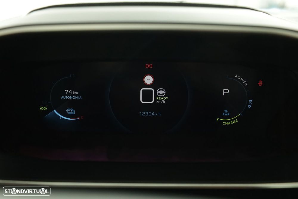 Peugeot e-2008 50 kWh GT - 17