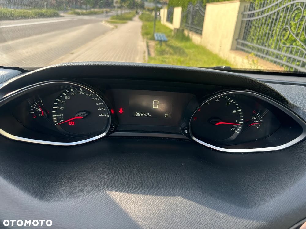 Peugeot 308 1.2 PureTech Access S&S - 5