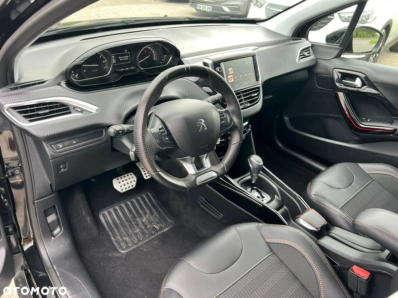 Peugeot 2008 PureTech 110 Stop&Start EAT6 GT-Line Edition - 12