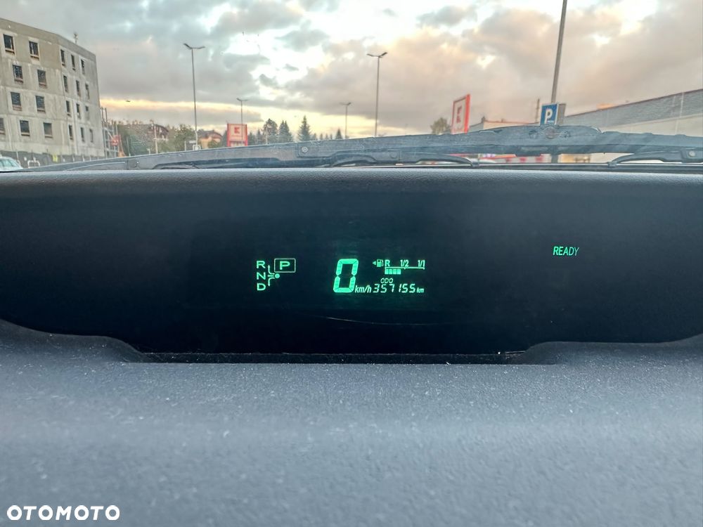 Toyota Prius - 26