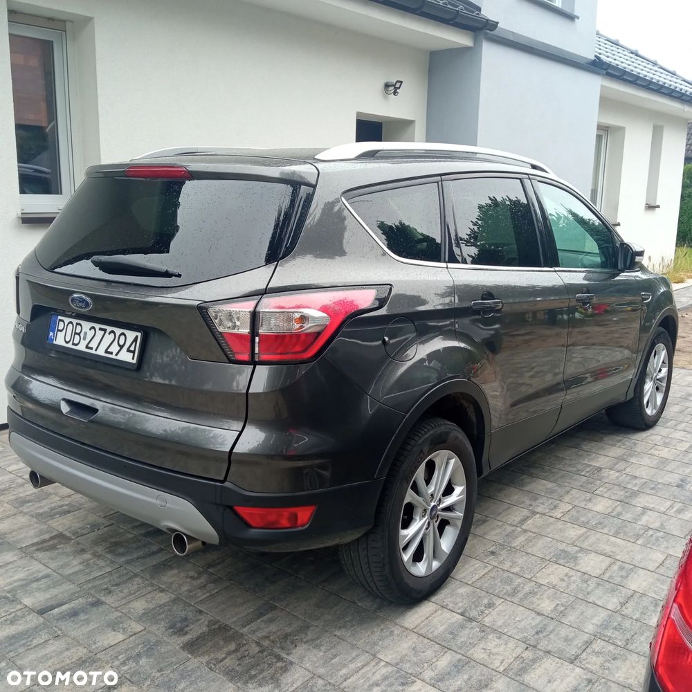 Ford Kuga - 4