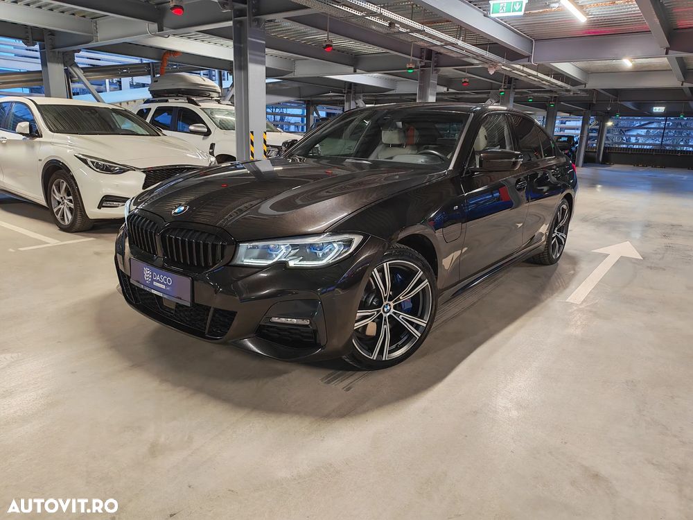 BMW Seria 3 330e Aut. M Sport - 1
