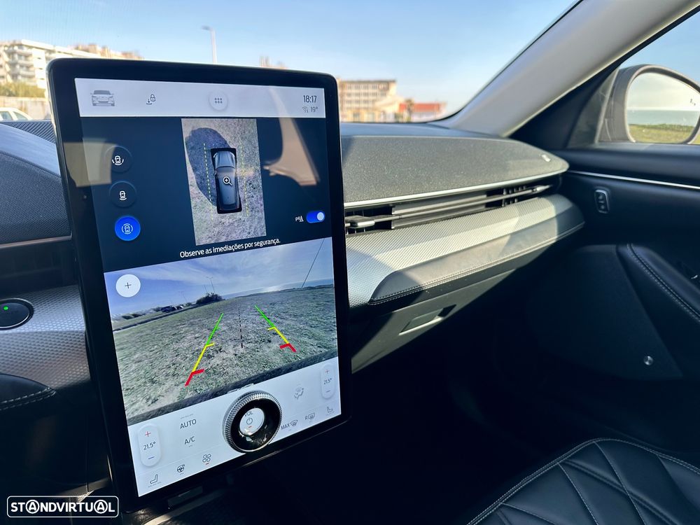 Ford Mustang Mach-E - 8