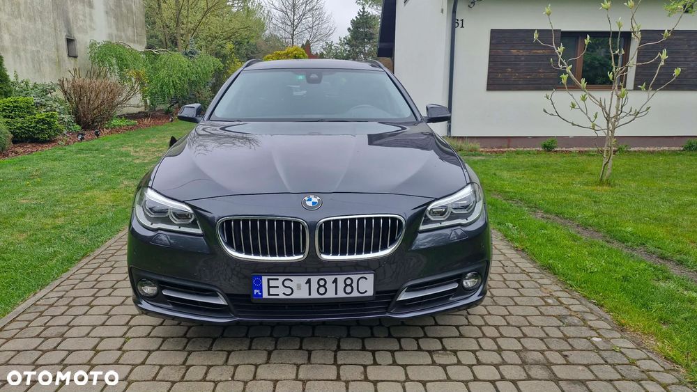 BMW Seria 5 528i xDrive Sport-Aut - 3